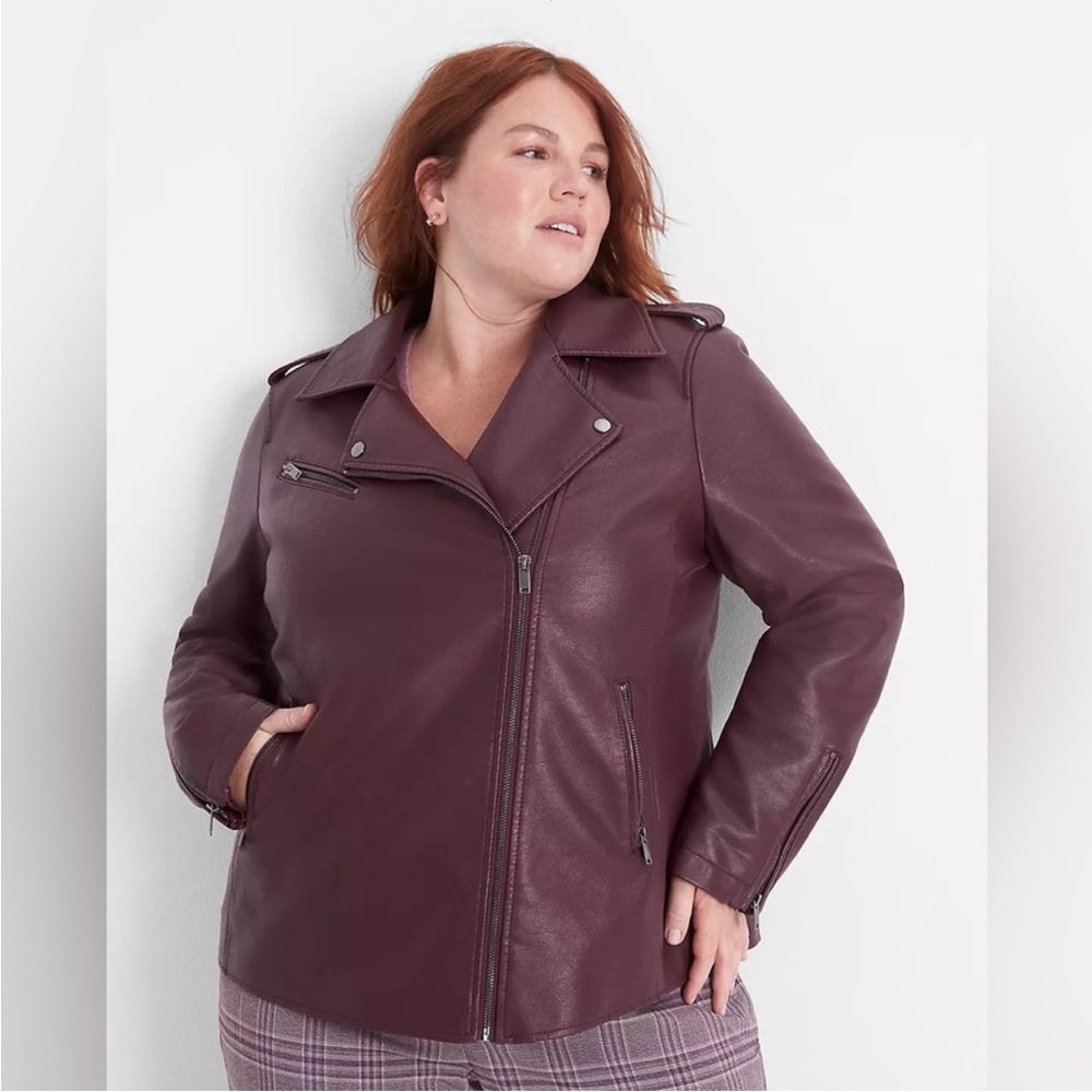 LANE BRYANT FAUX SOFT LEATHER BURGUNDY MOTO JACKET. GREAT COLOR FOR FALL!